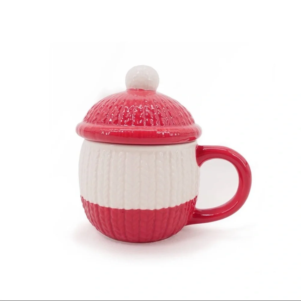 Target Bullseye Playground Christmas 2025 red white Knit Pom Pom Hat Mug w/ Lid